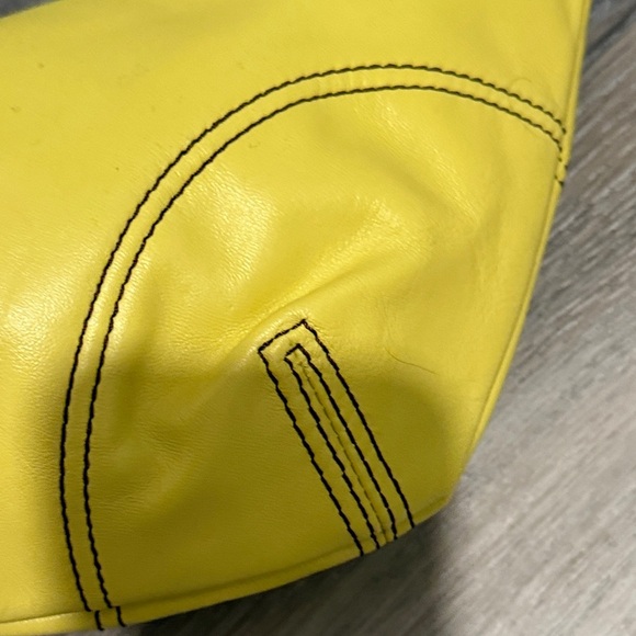 Free People Real World Leather Yellow Leather Shoulder Bag - Picture 4 of 7